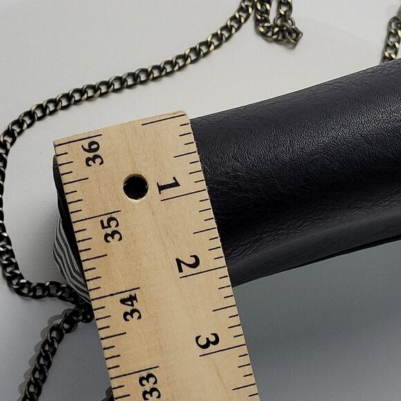 NWT Crossbody Bag Purse Textured Black White Detachable Chain Strap Small - Picture 9 of 13